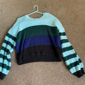 TRUE CRAFT SIZE MEDIUM SWEATER